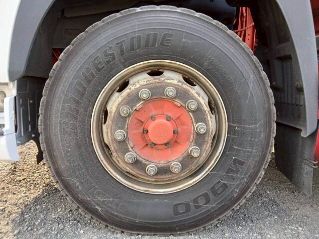 日野プロフィアトレーラーヘッド（トラクターヘッド）大型（10t）[写真12]