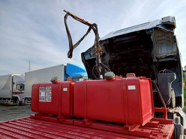 日野プロフィアトレーラーヘッド（トラクターヘッド）大型（10t）[写真19]