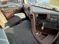 日野プロフィアトレーラーヘッド（トラクターヘッド）大型（10t）[写真32]