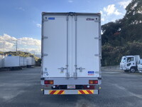 いすゞフォワードアルミウイング中型（4t）[写真11]