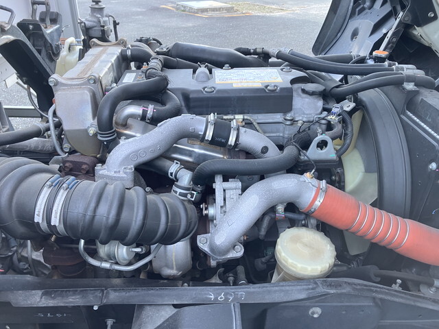 いすゞフォワードアルミウイング中型（4t）[写真27]