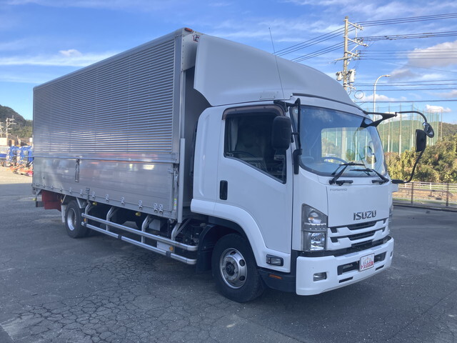 いすゞフォワードアルミウイング中型（4t）[写真03]