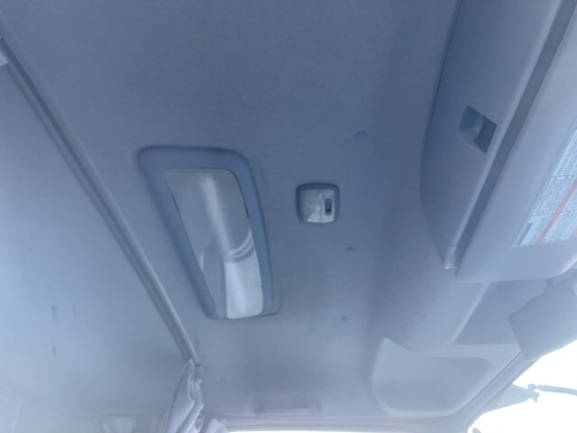 いすゞフォワードアルミウイング中型（4t）[写真35]