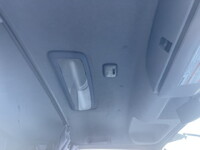 いすゞフォワードアルミウイング中型（4t）[写真35]