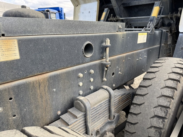 日野プロフィアダンプ大型（10t）[写真15]