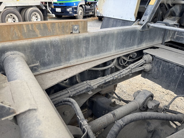 日野プロフィアダンプ大型（10t）[写真16]