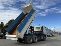 日野プロフィアダンプ大型（10t）[写真02]