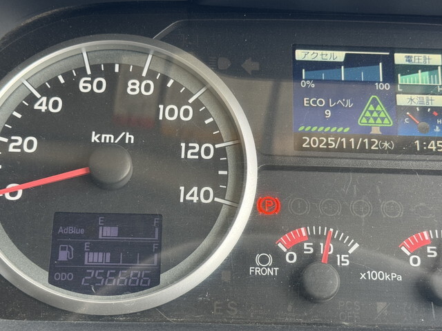 日野プロフィアダンプ大型（10t）[写真36]