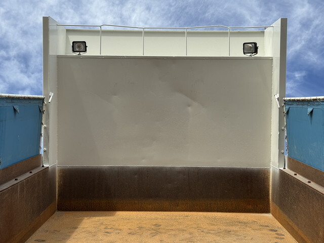 日野プロフィアダンプ大型（10t）[写真08]