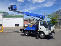 いすゞエルフ高所作業車小型（2t・3t）[写真01]