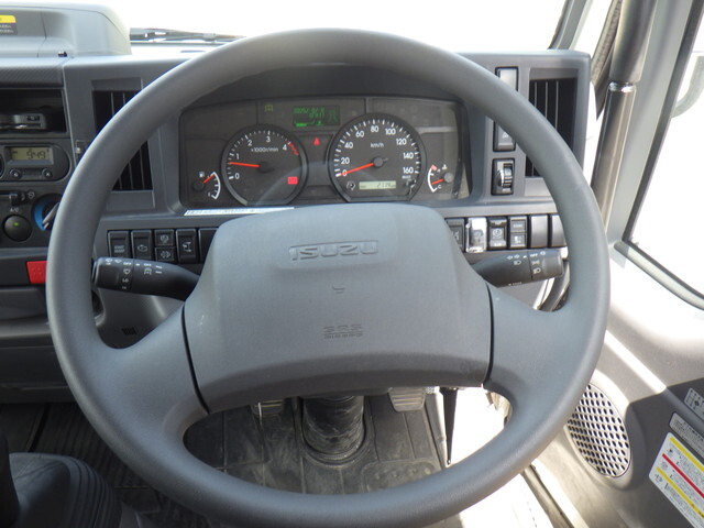 いすゞエルフ高所作業車小型（2t・3t）[写真25]