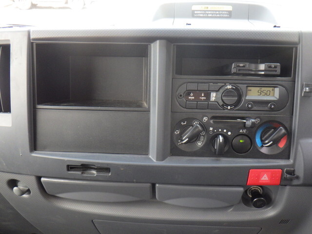 いすゞエルフ高所作業車小型（2t・3t）[写真26]