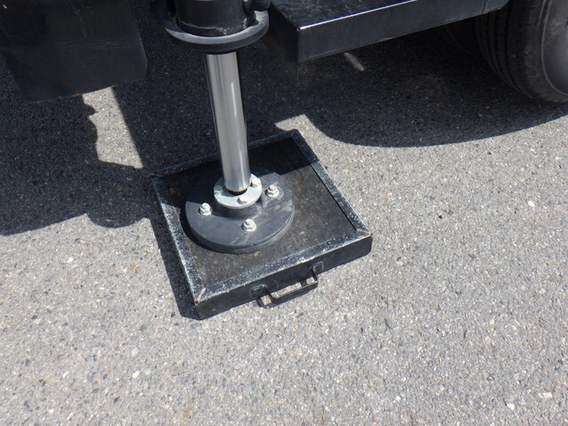 いすゞエルフ高所作業車小型（2t・3t）[写真31]