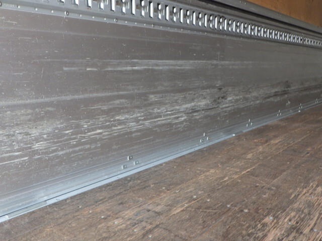 日野レンジャーアルミウイング中型（4t）[写真12]