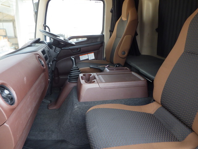 日野レンジャーアルミウイング中型（4t）[写真22]