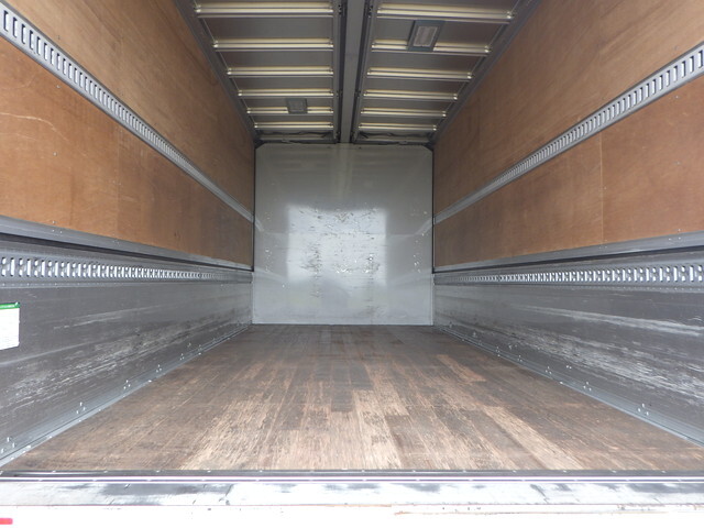 日野レンジャーアルミウイング中型（4t）[写真03]