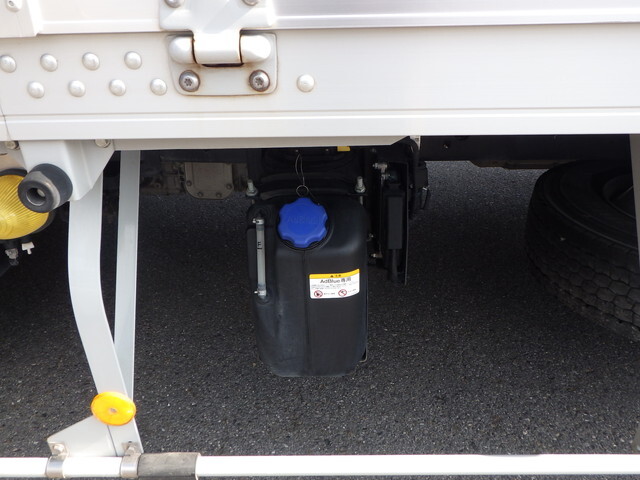 日野レンジャーアルミウイング中型（4t）[写真34]