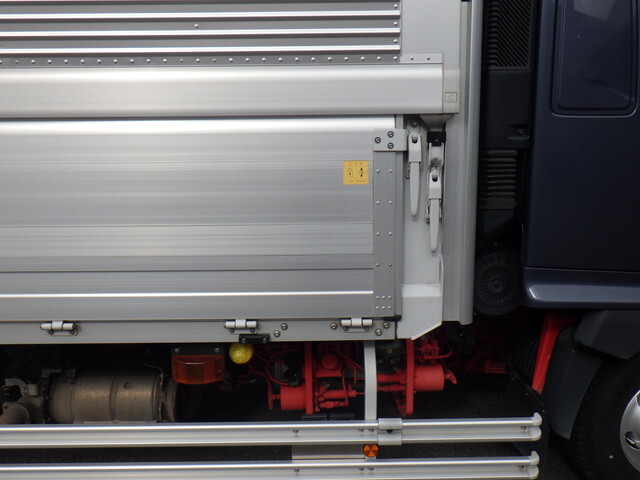 日野レンジャーアルミウイング中型（4t）[写真10]