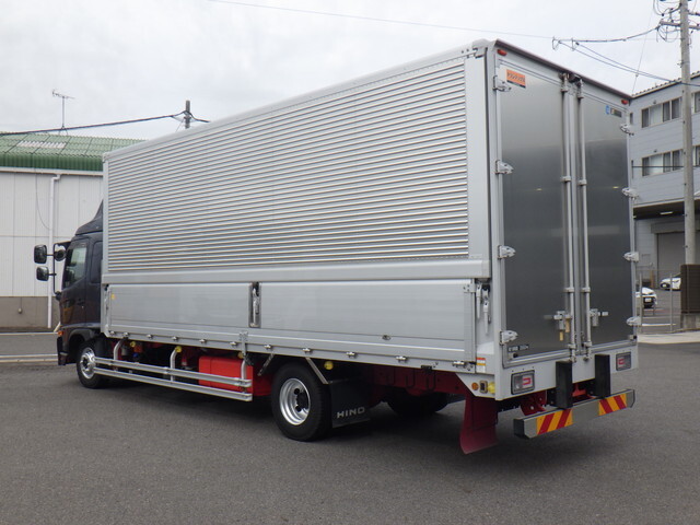 日野レンジャーアルミウイング中型（4t）[写真02]