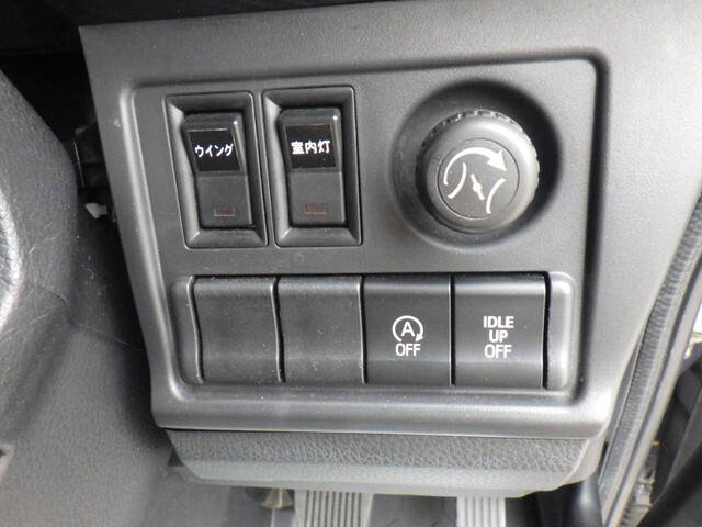 日野レンジャーアルミウイング中型（4t）[写真28]