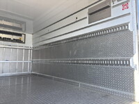 いすゞエルフ冷凍車（冷蔵車）小型（2t・3t）[写真11]