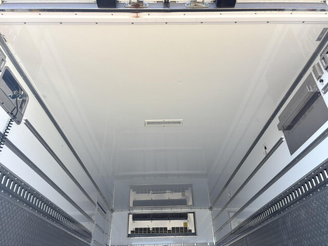 いすゞエルフ冷凍車（冷蔵車）小型（2t・3t）[写真13]