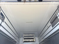 いすゞエルフ冷凍車（冷蔵車）小型（2t・3t）[写真14]