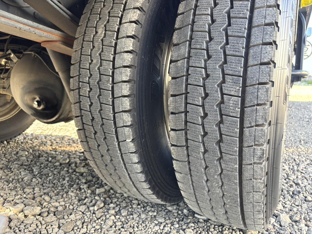 いすゞエルフ冷凍車（冷蔵車）小型（2t・3t）[写真24]