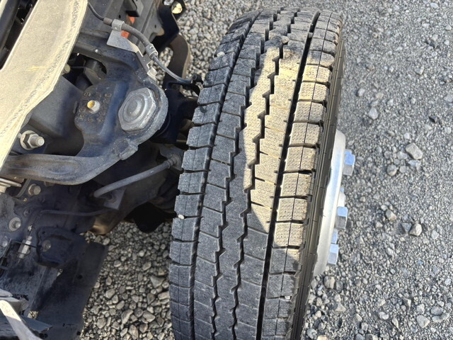 いすゞエルフ冷凍車（冷蔵車）小型（2t・3t）[写真25]