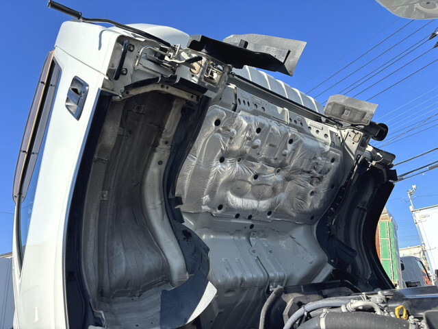 いすゞエルフ冷凍車（冷蔵車）小型（2t・3t）[写真37]