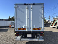 いすゞエルフ冷凍車（冷蔵車）小型（2t・3t）[写真06]