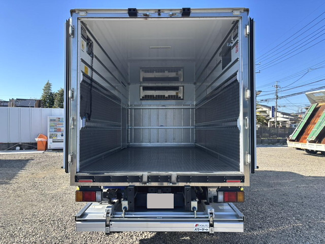 いすゞエルフ冷凍車（冷蔵車）小型（2t・3t）[写真09]