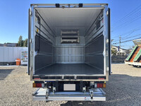 いすゞエルフ冷凍車（冷蔵車）小型（2t・3t）[写真10]