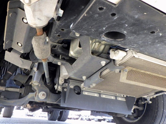 いすゞエルフ冷凍車（冷蔵車）小型（2t・3t）[写真24]