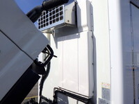 いすゞエルフ冷凍車（冷蔵車）小型（2t・3t）[写真38]