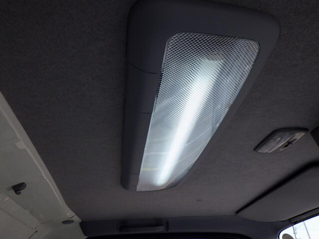 いすゞエルフ冷凍車（冷蔵車）小型（2t・3t）[写真40]