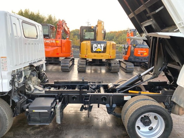 三菱ふそうキャンターダンプ小型（2t・3t）[写真21]