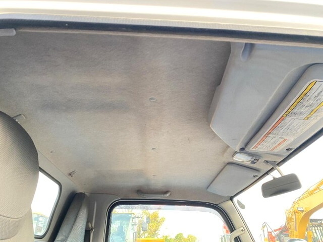 三菱ふそうキャンターダンプ小型（2t・3t）[写真25]