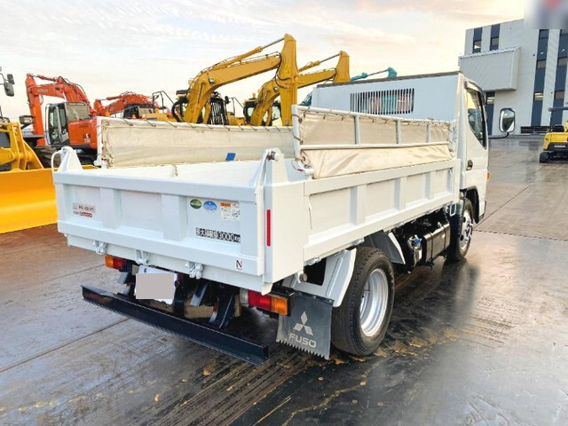 三菱ふそうキャンターダンプ小型（2t・3t）[写真04]