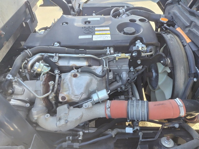 いすゞエルフアルミブロック小型（2t・3t）[写真14]