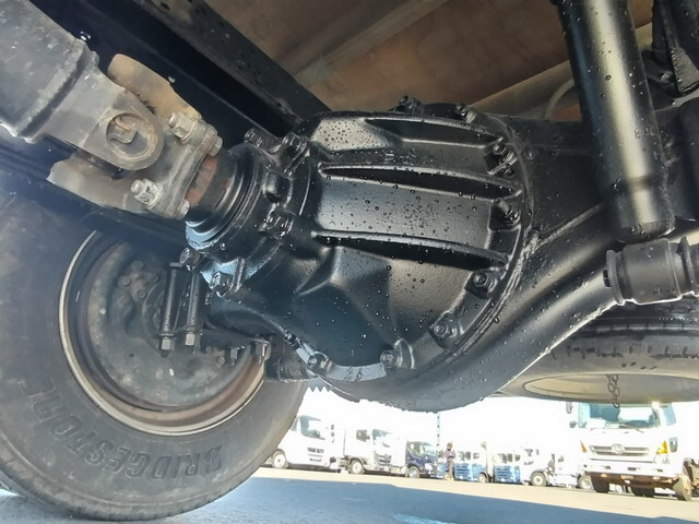 いすゞエルフアルミブロック小型（2t・3t）[写真17]