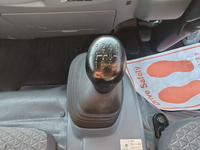 いすゞエルフアルミブロック小型（2t・3t）[写真23]