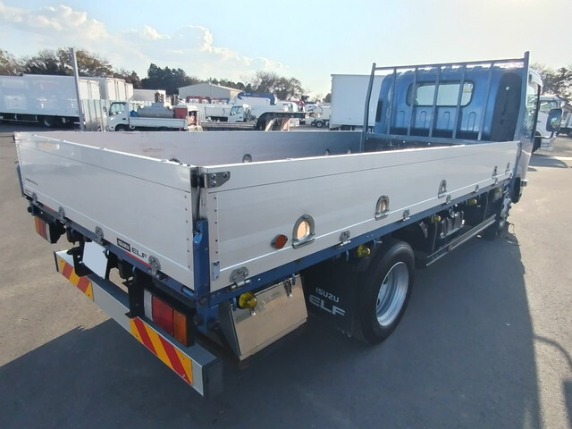 いすゞエルフアルミブロック小型（2t・3t）[写真04]