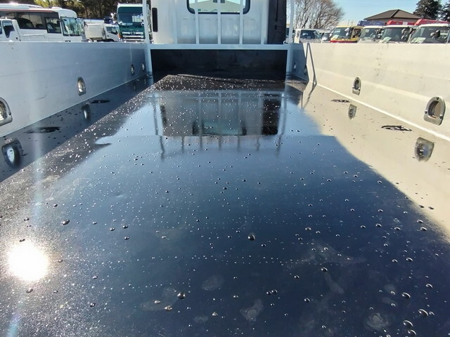 いすゞエルフアルミブロック小型（2t・3t）[写真07]