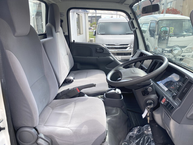 いすゞエルフ平ボディ小型（2t・3t）[写真08]