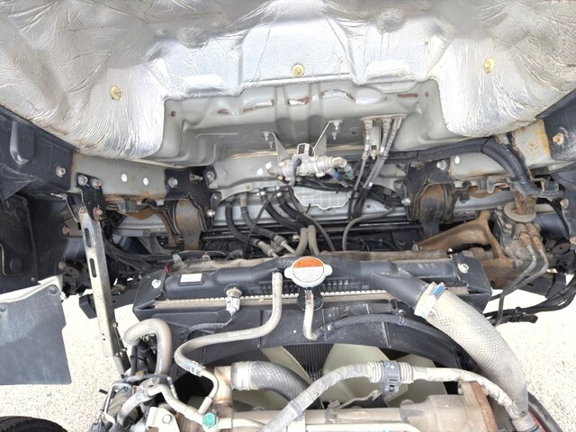 日野レンジャー平ボディ中型（4t）[写真21]