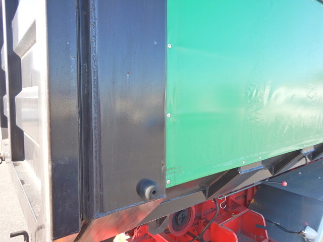 三菱ふそうスーパーグレートコンテナ専用車大型（10t）[写真29]