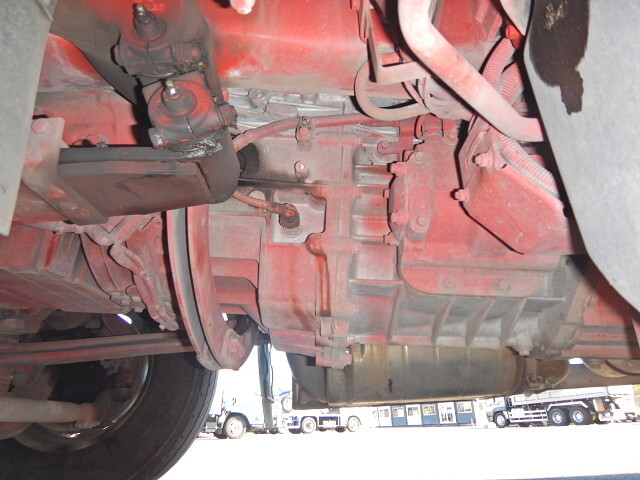 三菱ふそうスーパーグレートコンテナ専用車大型（10t）[写真08]