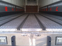 日野プロフィア冷蔵冷凍ウイング大型（10t）[写真28]