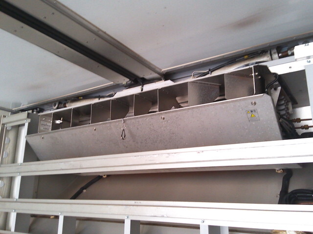 日野プロフィア冷蔵冷凍ウイング大型（10t）[写真29]